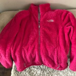 Women’s The North Face Osito fleece coat.
